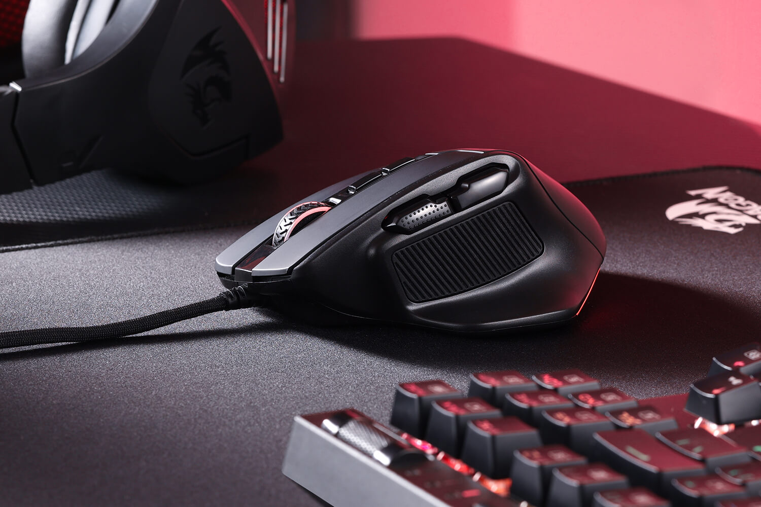 7 Programmable Buttons Wired RGB Gamer Mouse w/Ergonomic Natural Grip Build