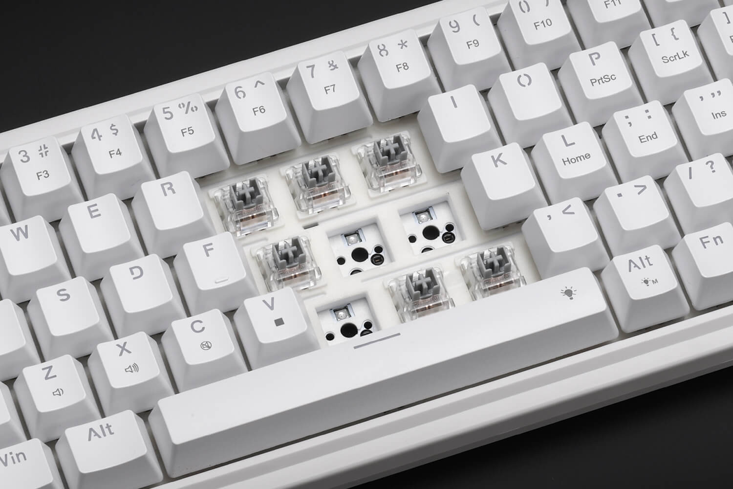 Redragon K709 65% Wired Gasket RGB Gaming Keyboard, 68 Keys Hot-Swap Compact Mechanical Keyboard w/Free-Mod Socket, 3-Layer Noise Dampening & Dedicated Arrow Keys, Quiet Custom Linear Switch,white
