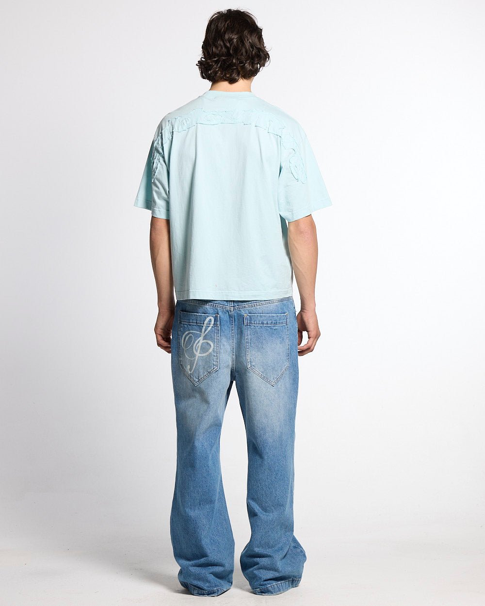 DISTRESS CURVED TEE BLUE