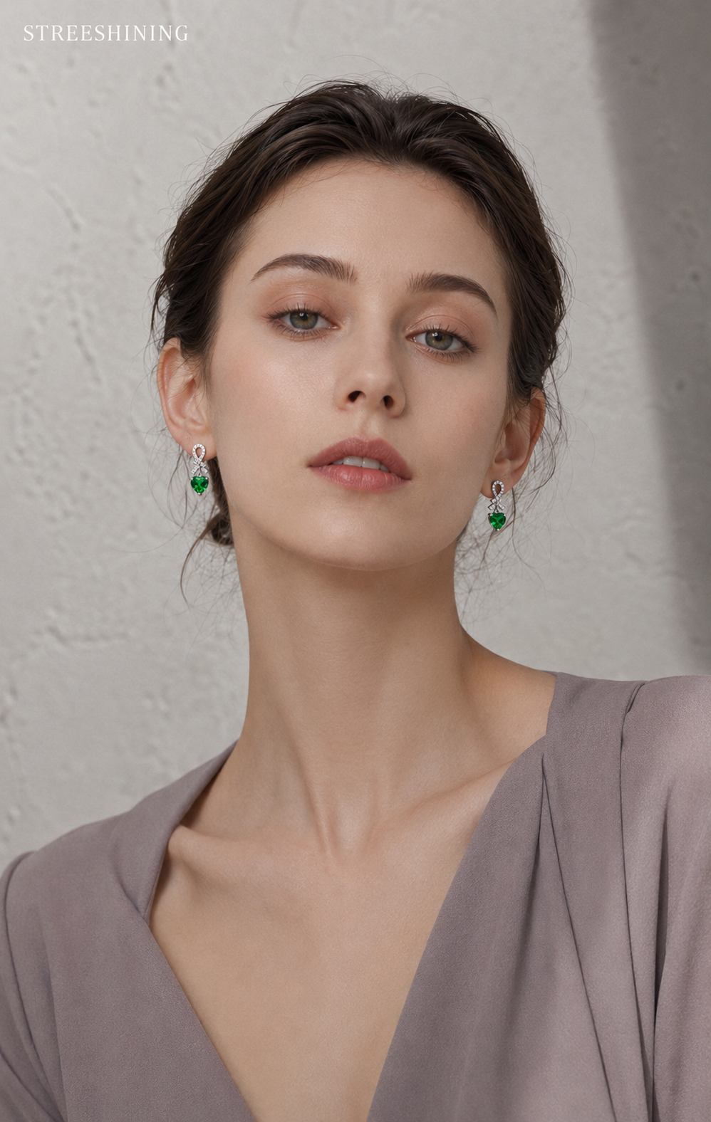 wholesale One-carat cultivated colored lab grown emerald gemstone heart earrings jewelry