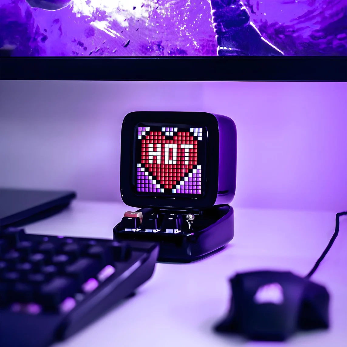 Retro Pixel Art Game Bluetooth Speaker with 16X16 LED App Controlled Front Screen