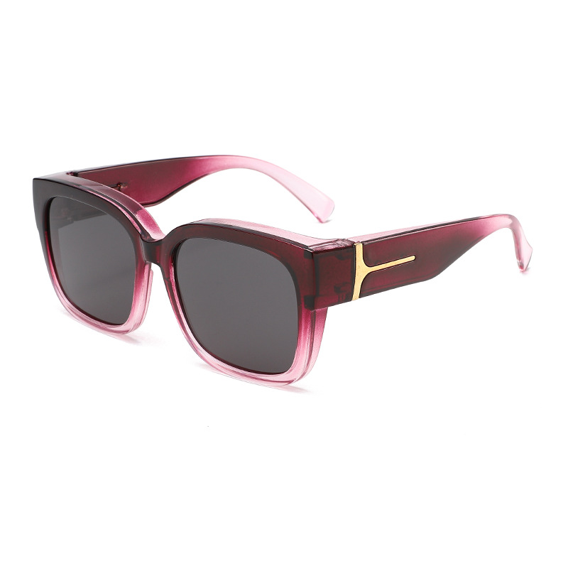 🕶️✨ Buy 1, Get 1 FREE! Women’s Oversized Square Sunglasses