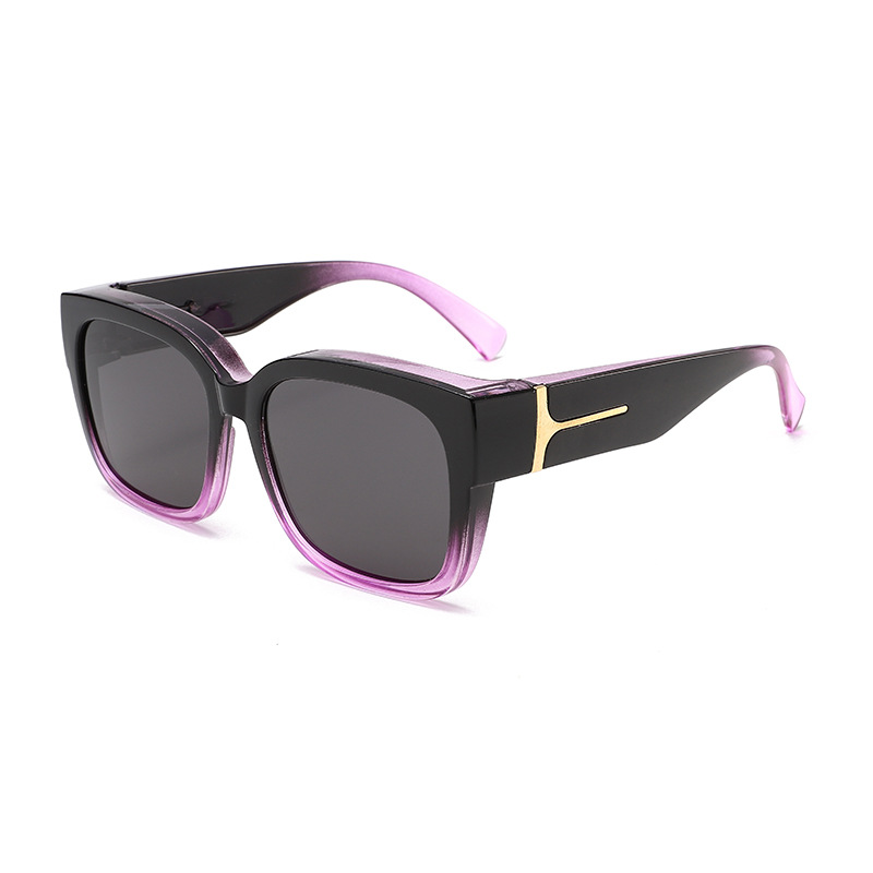 🕶️✨ Buy 1, Get 1 FREE! Women’s Oversized Square Sunglasses