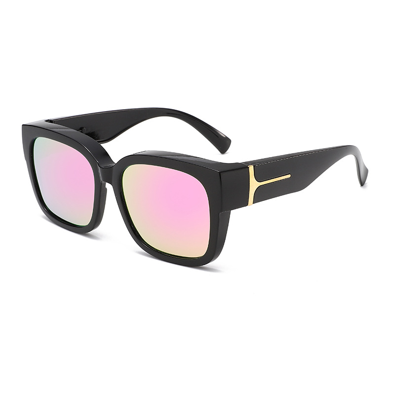🕶️✨ Buy 1, Get 1 FREE! Women’s Oversized Square Sunglasses