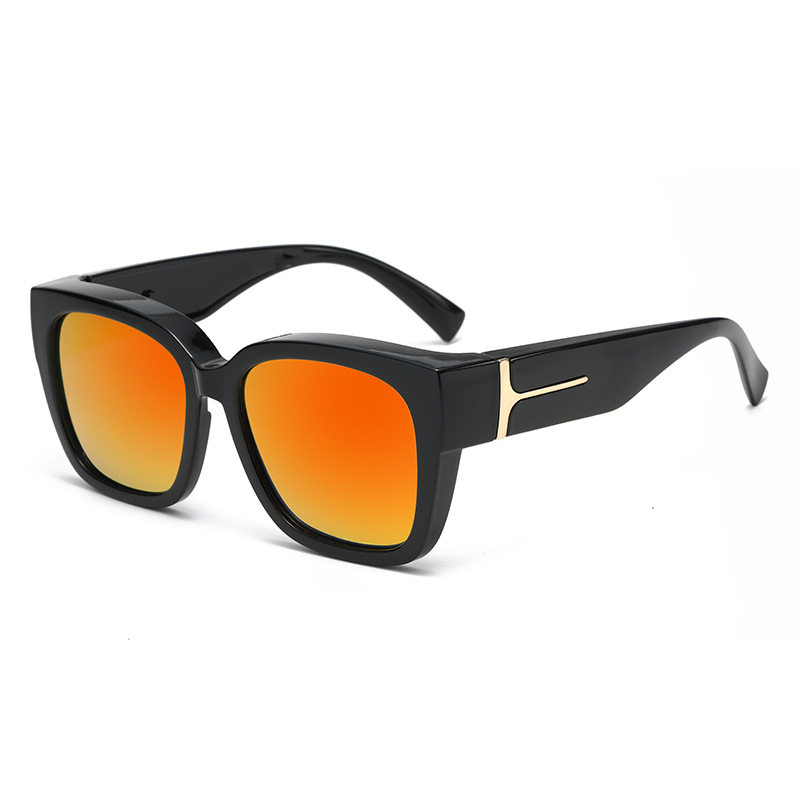 🕶️✨ Buy 1, Get 1 FREE! Women’s Oversized Square Sunglasses