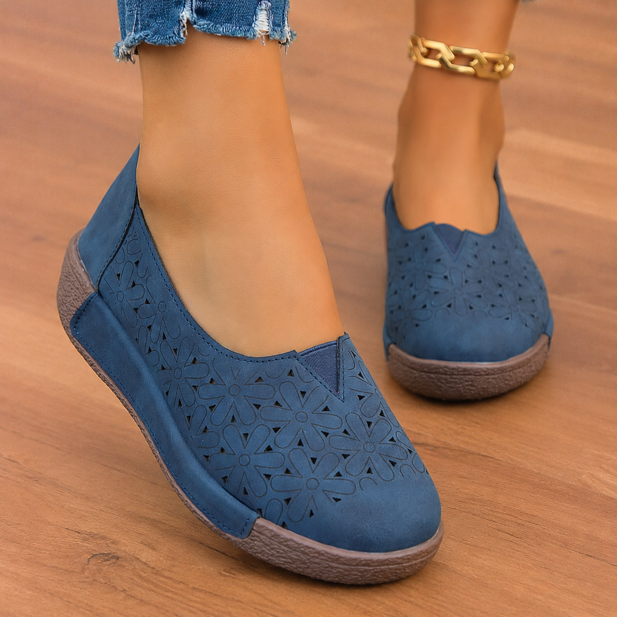 Orthopädische Strick-Slip-On-Sneaker - gestreiftes strukturiertes Design und schnürsenkellose Bequemlichkeit