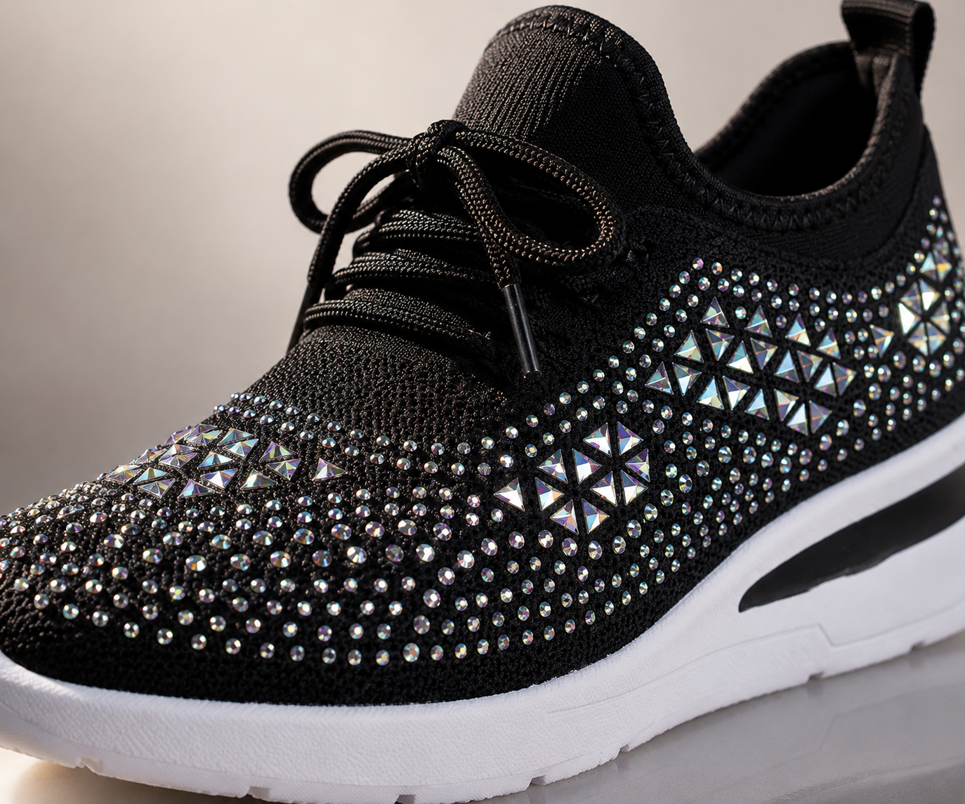 Funkelnde Strass Details
