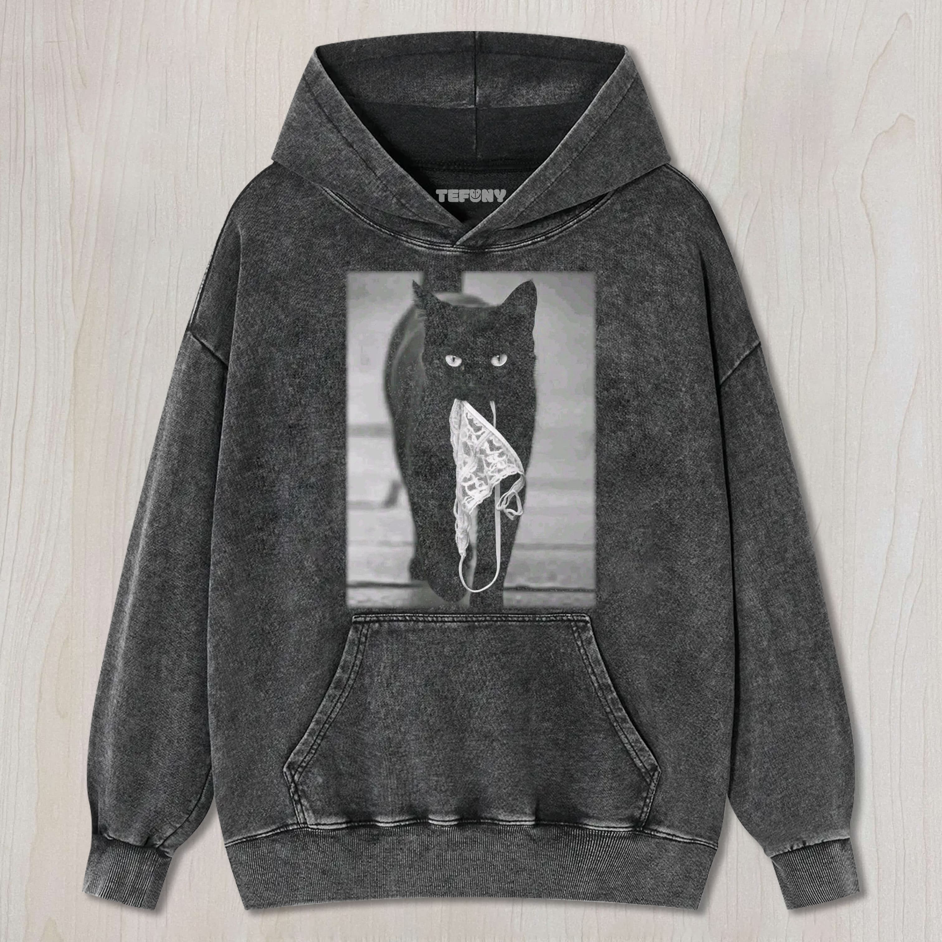 THE CAT WAS CARRYING THE UNDERWEAR TEE & SWEAT & HOOD
