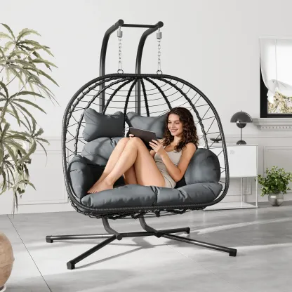 [dealsforyoudays] Silla Colgante Doble tipo Huevo con Soporte para Patio — Silla Columpio Colgante (Interior/Exterior) con Cojines, de Mimbre y Ratán — Capacidad de 700 lbs — Resistente al Agua y al Sol — Ideal para Balcones, Jardines y Porches — Regalo d