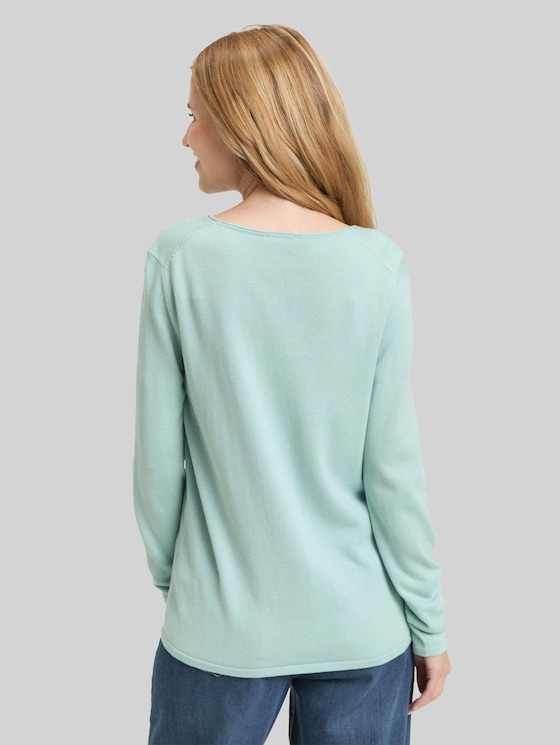 Knitted pullover with a V-neckline - blue haze