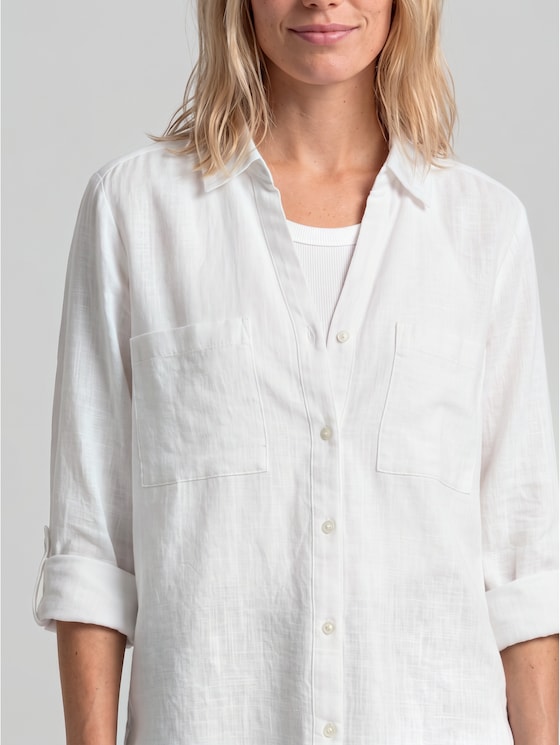 Blouse with breast pockets - White