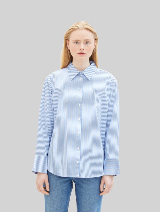 Loose fit shirt with stripes - blue white strripe