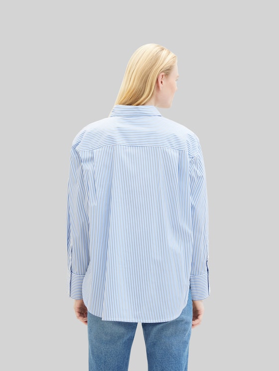 Loose fit shirt with stripes - blue white strripe