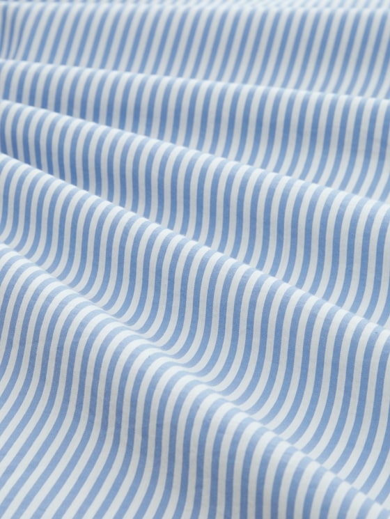 Loose fit shirt with stripes - blue white strripe