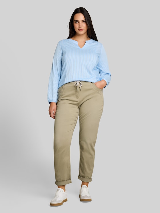 Plus Size – Cropped Slim Trousers - Silver Olive
