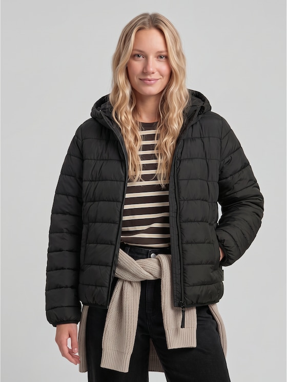Lightweight quilted jacket with hood - deep black