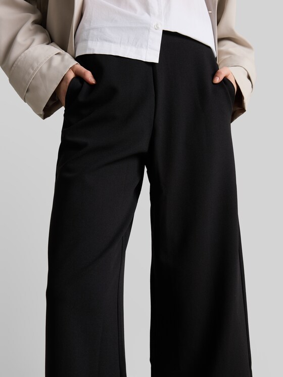 High-waisted culottes - deep black
