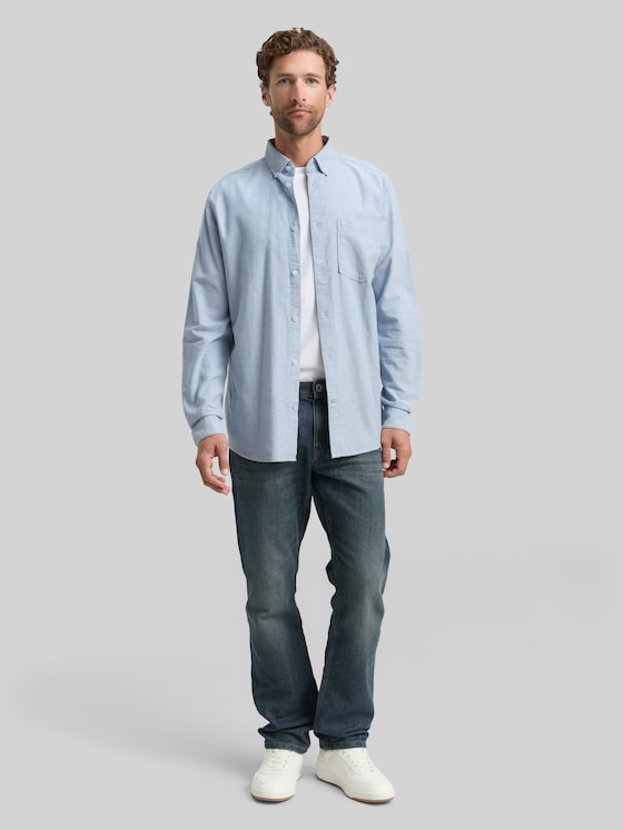 Regular-fit shirt with a breast pocket - light blue white chambray