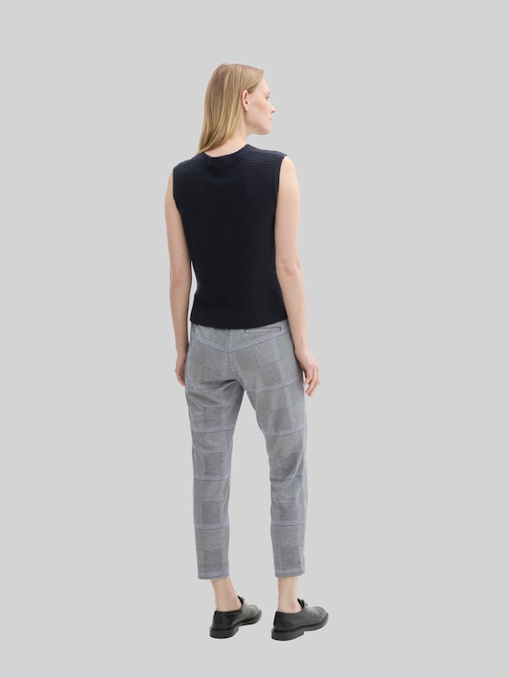 Loose check trousers in LENZING™ EcoVero™ - navy blue check