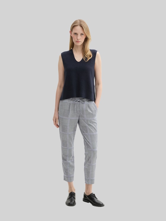 Loose check trousers in LENZING™ EcoVero™ - navy blue check