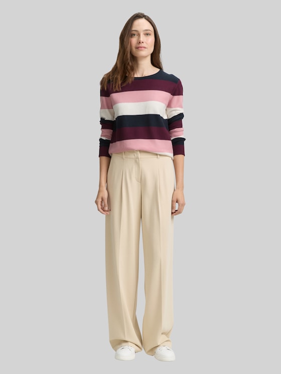 Round-neck knitted jumper - big rose knit stripe