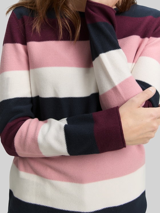 Round-neck knitted jumper - big rose knit stripe