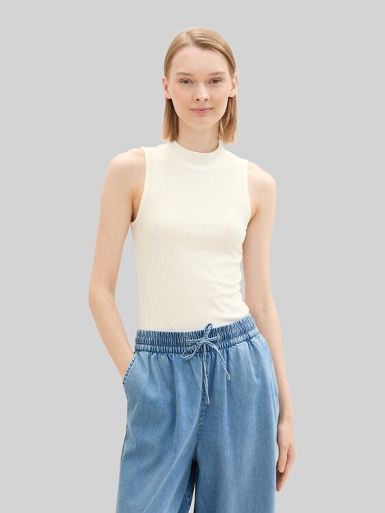 Ribbed top with stand-up collar - off white