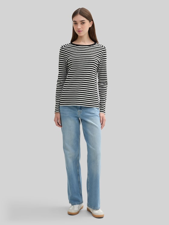 Long-sleeved top with a striped pattern - black white stripe