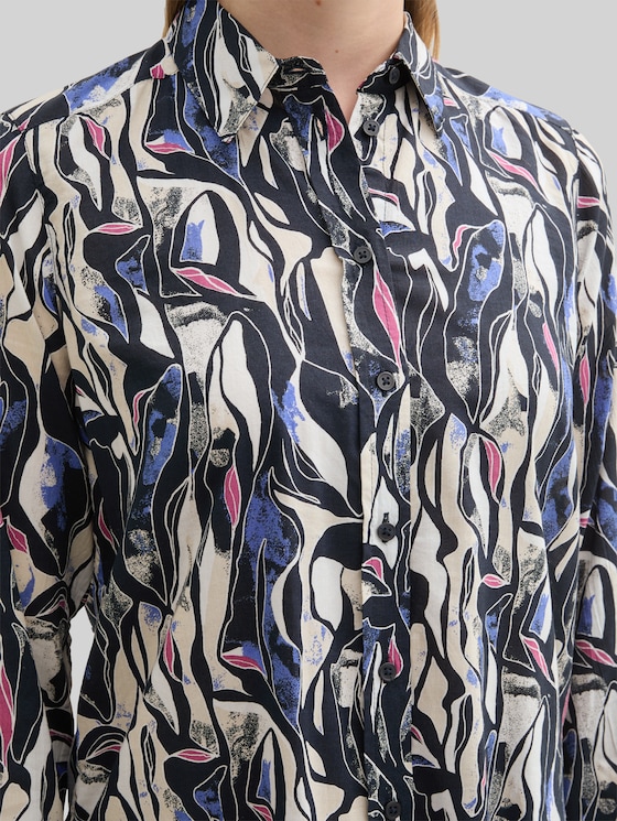 Blouse with pattern - organic shapes design