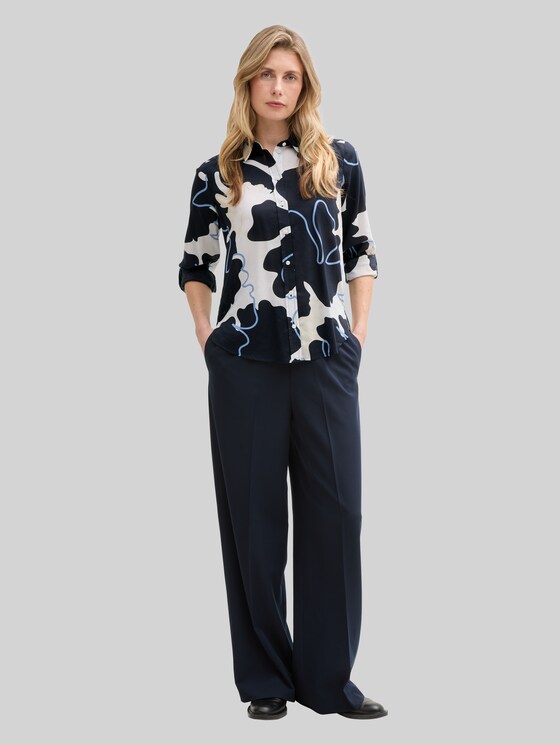 Blouse with pattern - big floral shapes design
