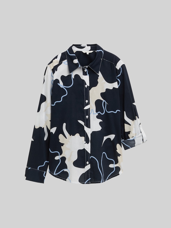 Blouse with pattern - big floral shapes design