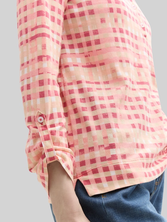 Henley long-sleeved shirt with pattern - berry red check design