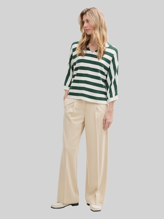 Loose fit knitted jumper with hood - green melange block stripe