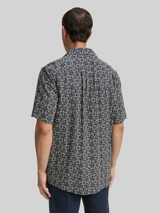 Comfort fit short-sleeved shirt in Hawaiian look - navy mosaic design