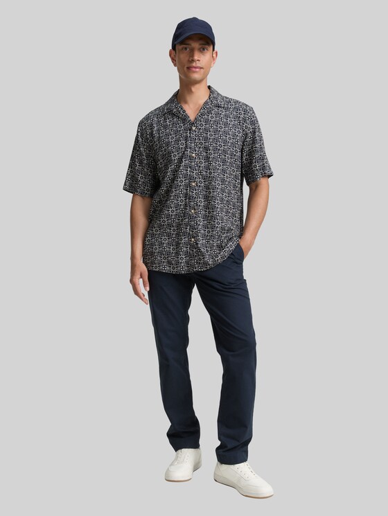 Comfort fit short-sleeved shirt in Hawaiian look - navy mosaic design