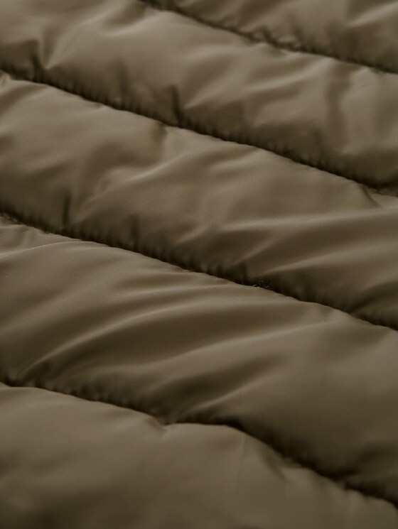 Lightweight quilted coat with hood - Grape Leaf Green
