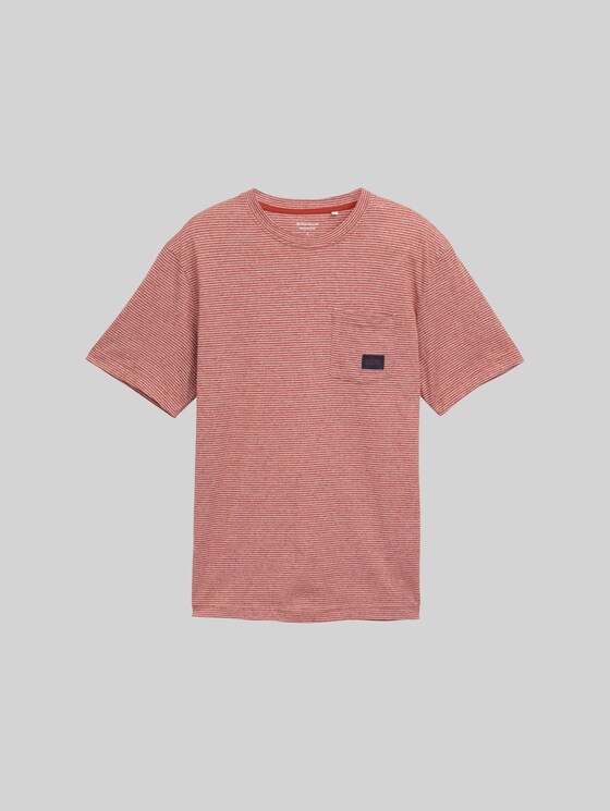 T-shirt with a chest pocket - velvet red fine stripe