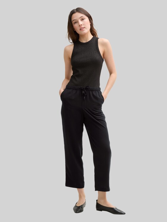 Cropped loose-fit trousers - deep black