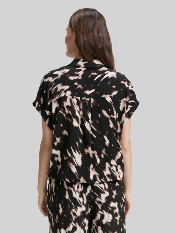 Blouse with pattern - blurry animal design