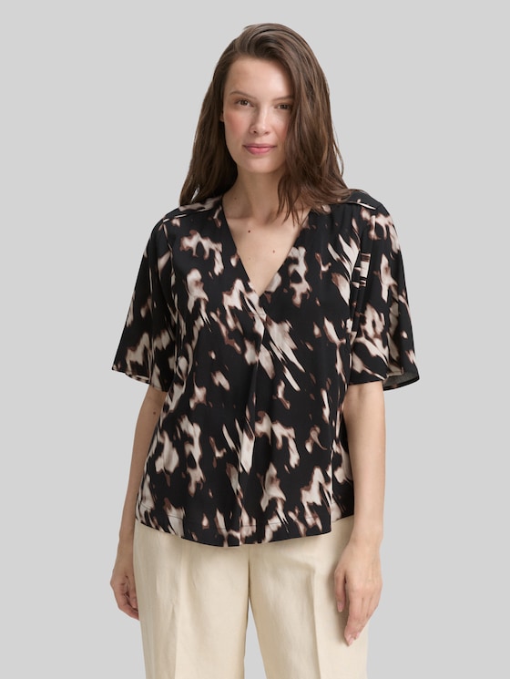 Blouse with pattern - blurry animal design