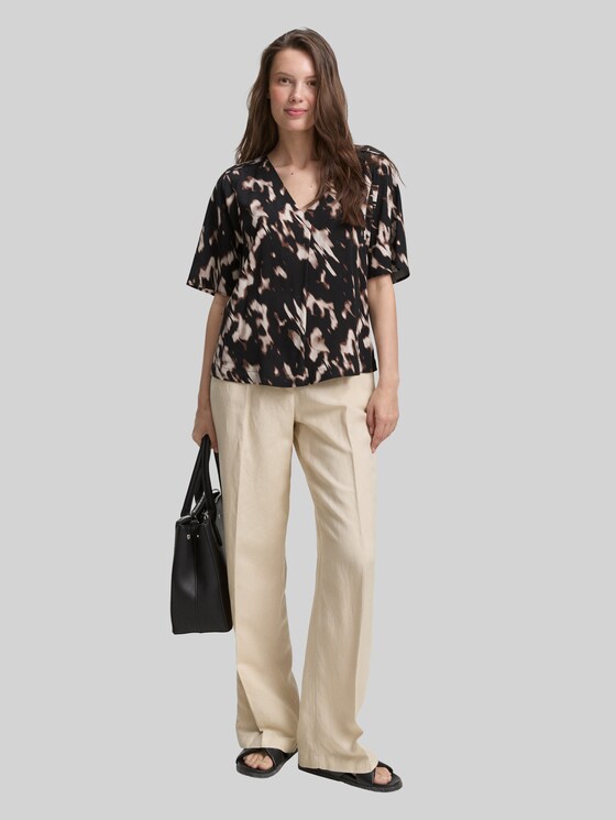 Blouse with pattern - blurry animal design