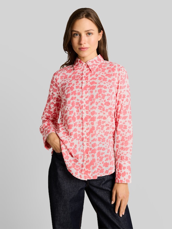 Shirt blouse with pattern - coral pink ginkgo minimal