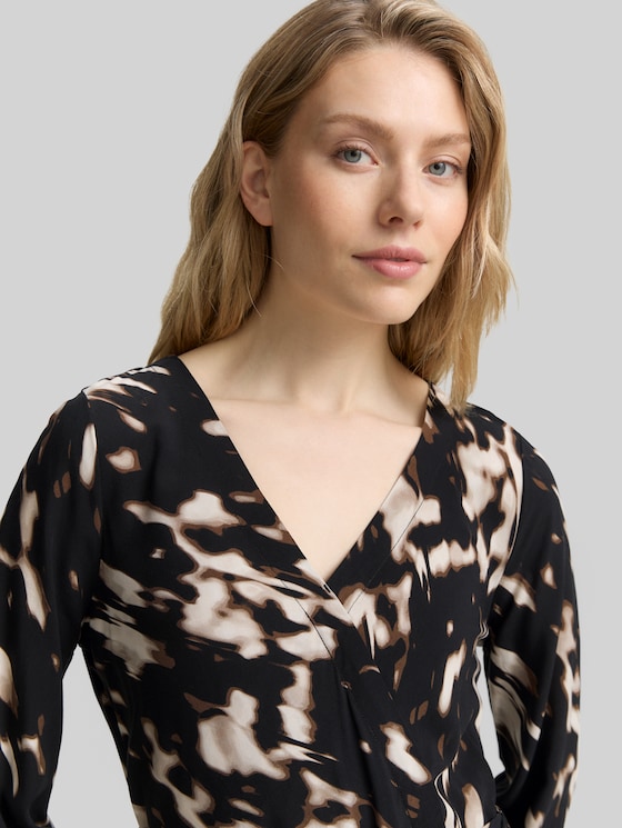 Wrap dress with pattern - blurry animal design