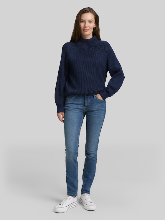 Loose fit knitted jumper with stand-up collar - blue rib structure