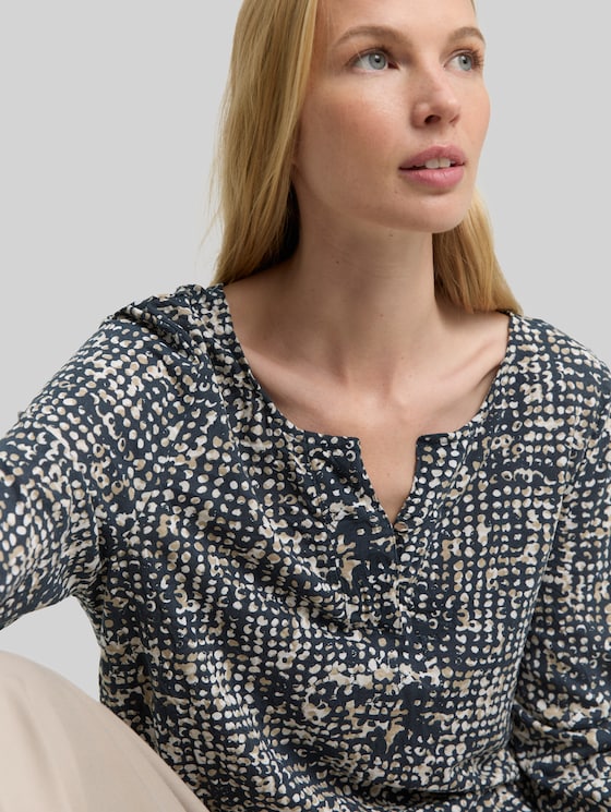 Crinkle blouse shirt with pattern - navy abstract dot design