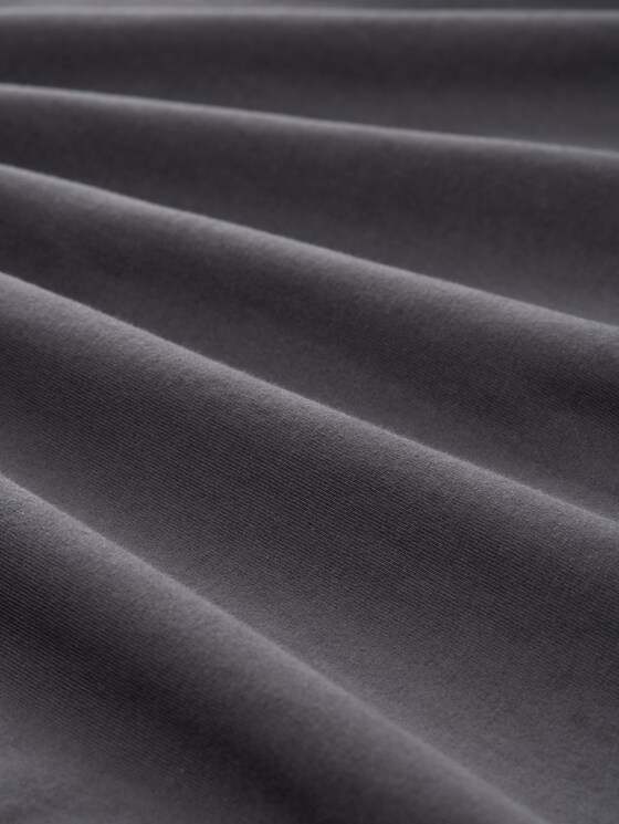 T-shirt with V-neck - Tarmac Grey