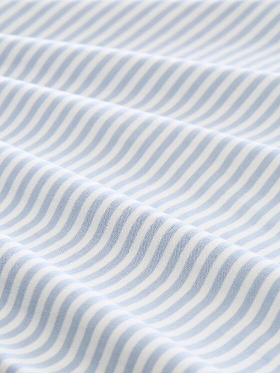 Boxy-fit T-shirt - light blue white stripe
