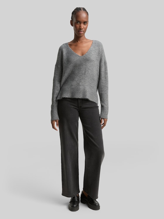 Relaxed fit knitted jumper with V-neck - Stormy Gray Melange