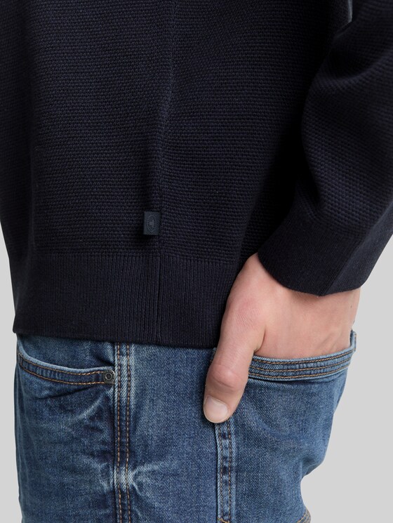 Knitted jumper with V-neck made from organic cotton - Knitted Navy Melange