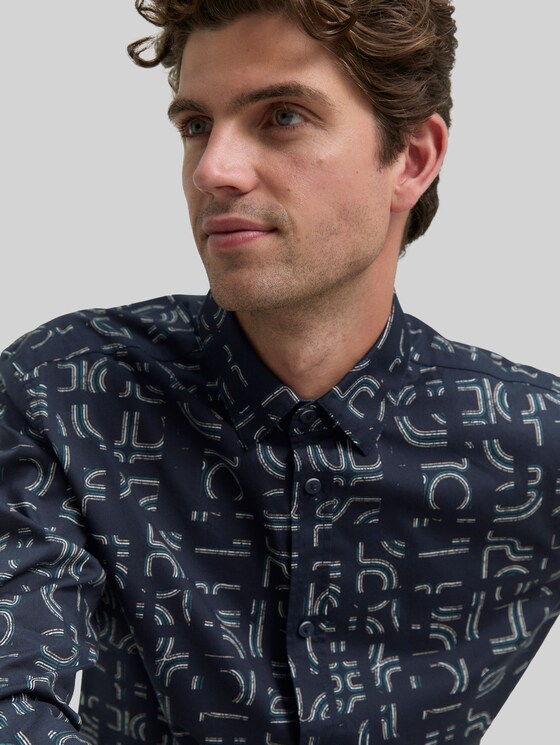 Slim fit shirt with stretch - navy irregular design